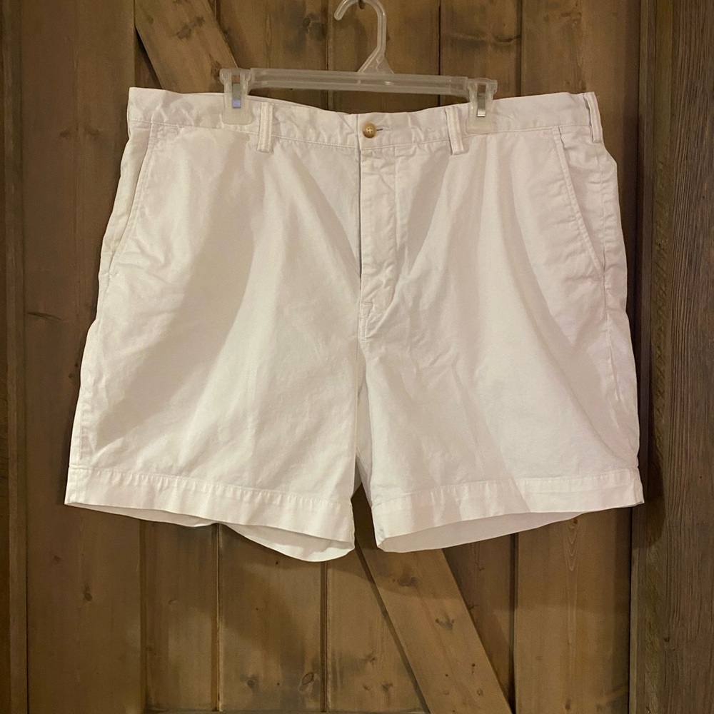 Polo Ralph Lauren Shorts
Mens 40 White Chinos
Stretch Classic Fit Casual
Preppy